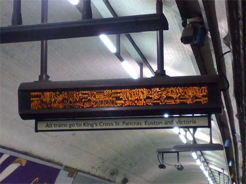 Broken tube sign at Finsbury Park