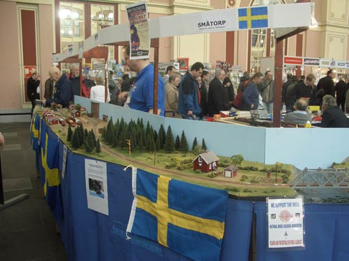 A Swedish track layout on one stall