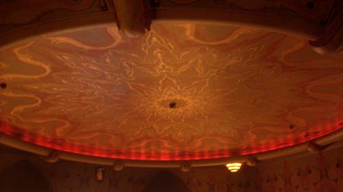 Tuschinski lobby ceiling