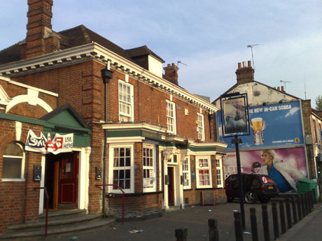 Dog And Duck pub in Walthamstow
