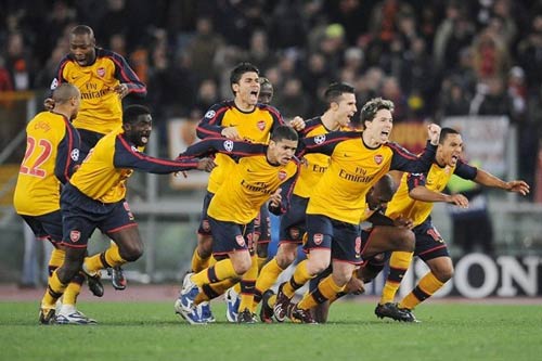 Arsenal celebrate their penalty shoot-out victory over Roma