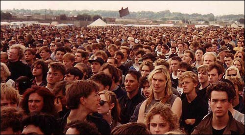 © Gavin Wilby shot of the Sunday 1989 Reading Festival crowd